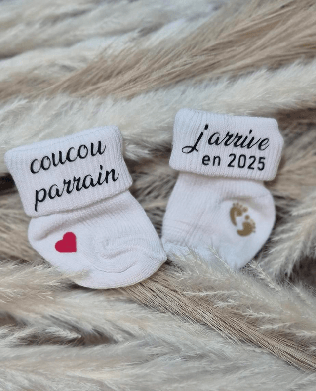 Chaussettes d'annonce de grossesse pour bébé  thème j'arrive en 2026